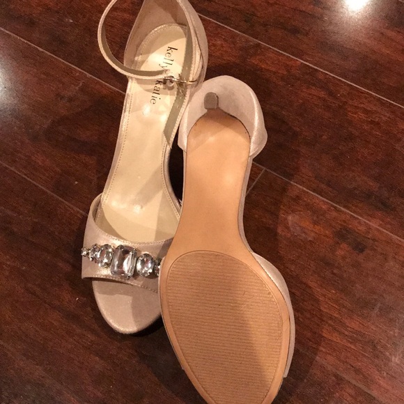 Never worn- beige heels - Picture 3 of 3
